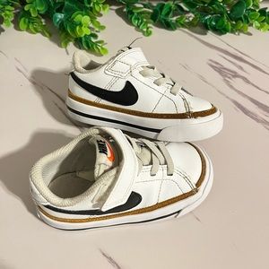 Nike court legacy toddler sneakers size 6C